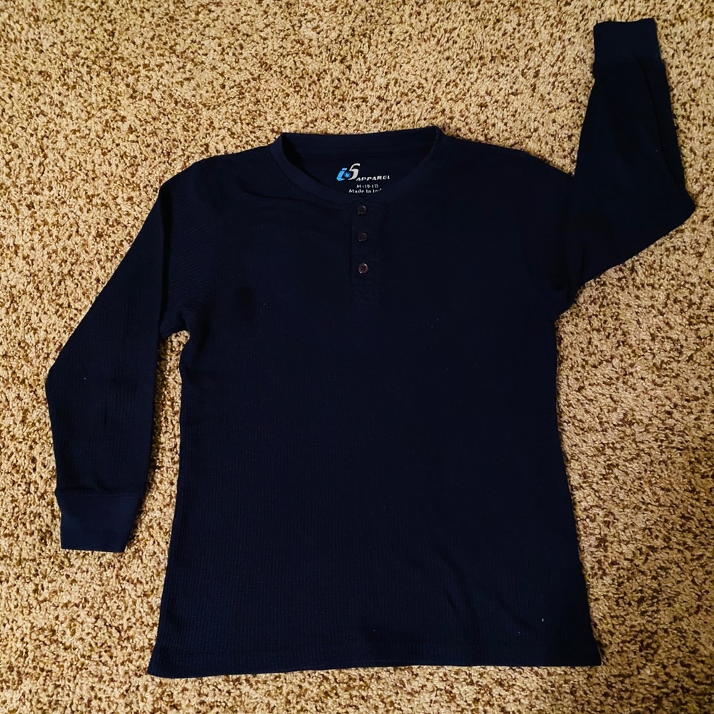 Kids shirts size 10/12 years old.